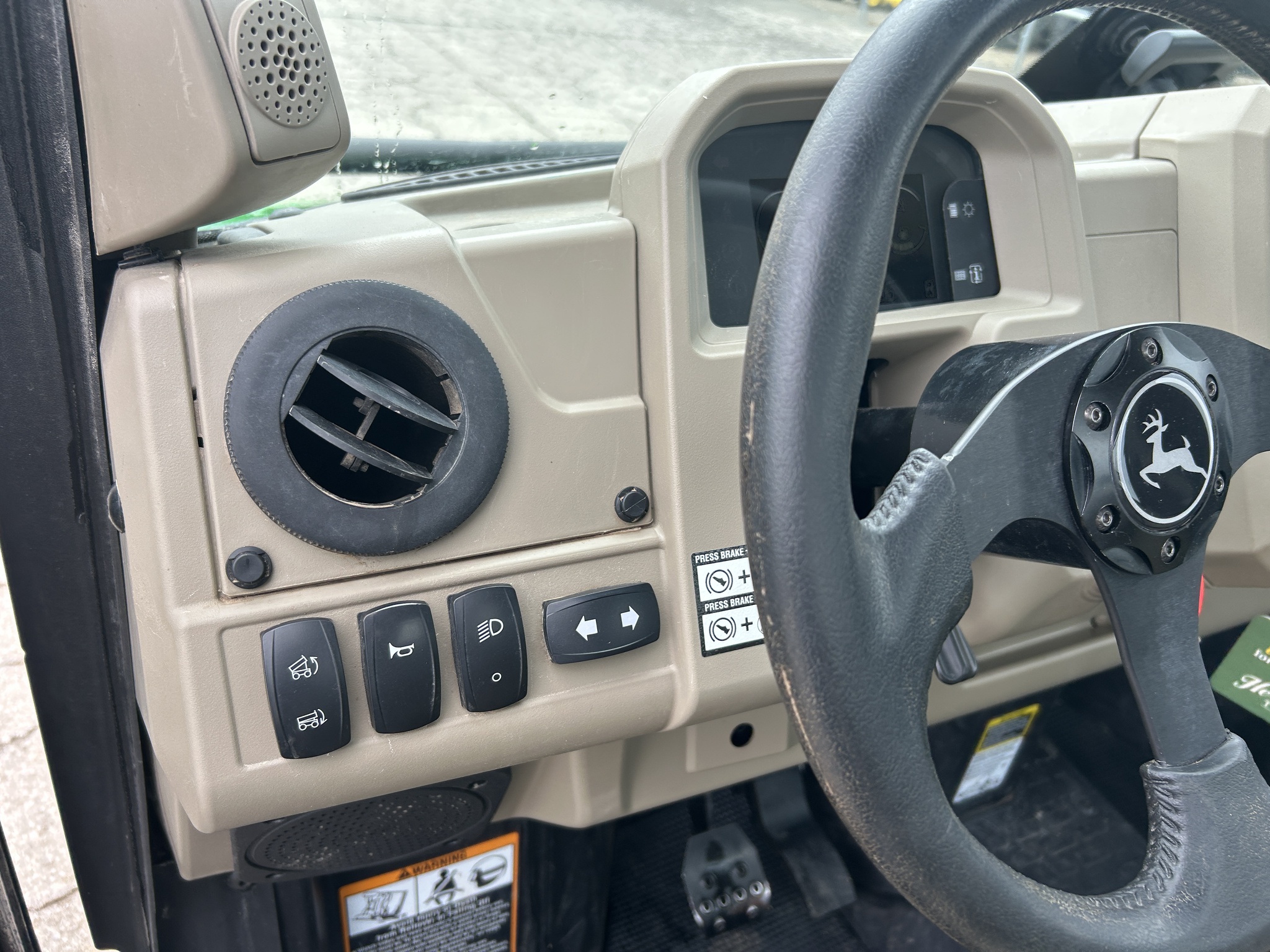  2023 John Deere XUV 835R at Heritage Tractor in Baldwin City, KS