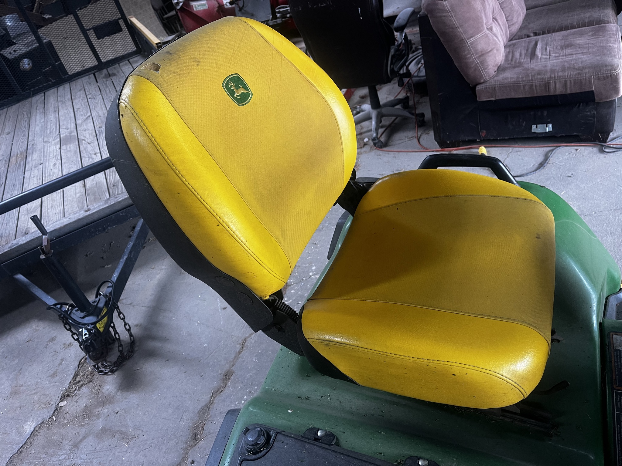 2022 John Deere X739 Image 9