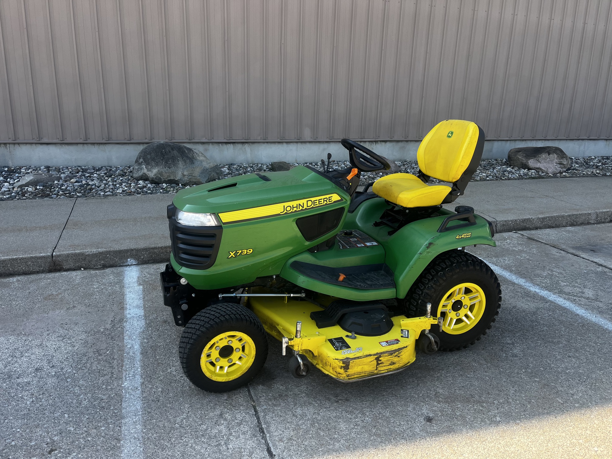 2022 John Deere X739 Image 1