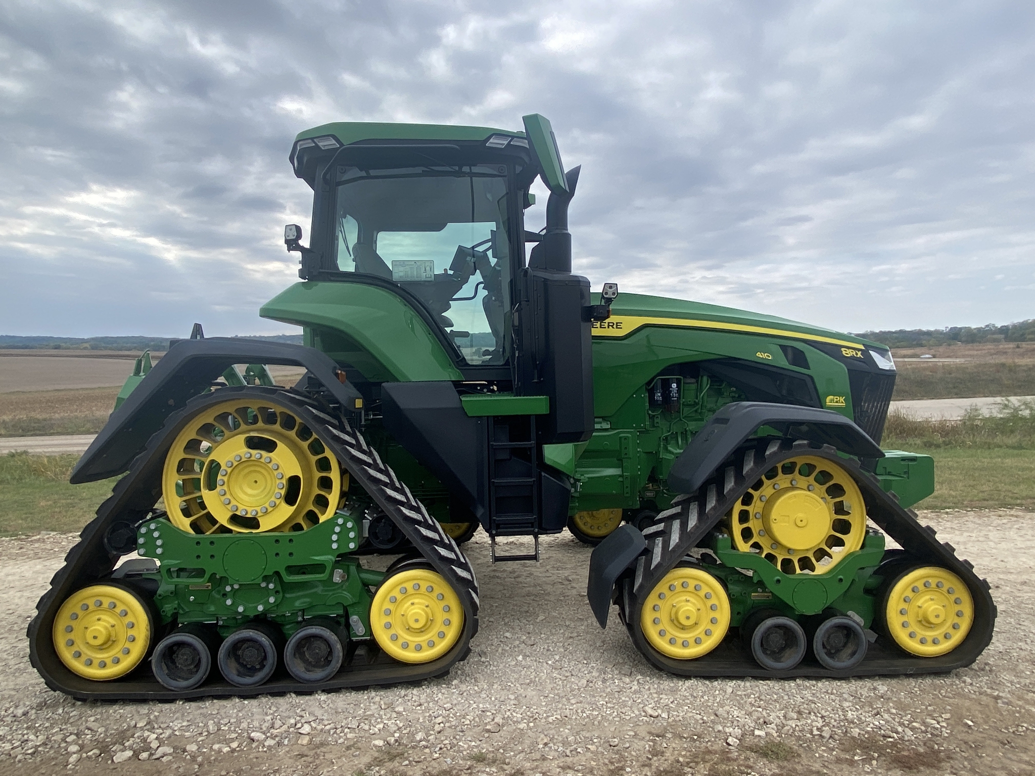 2024 John Deere 8RX 410 Image 4