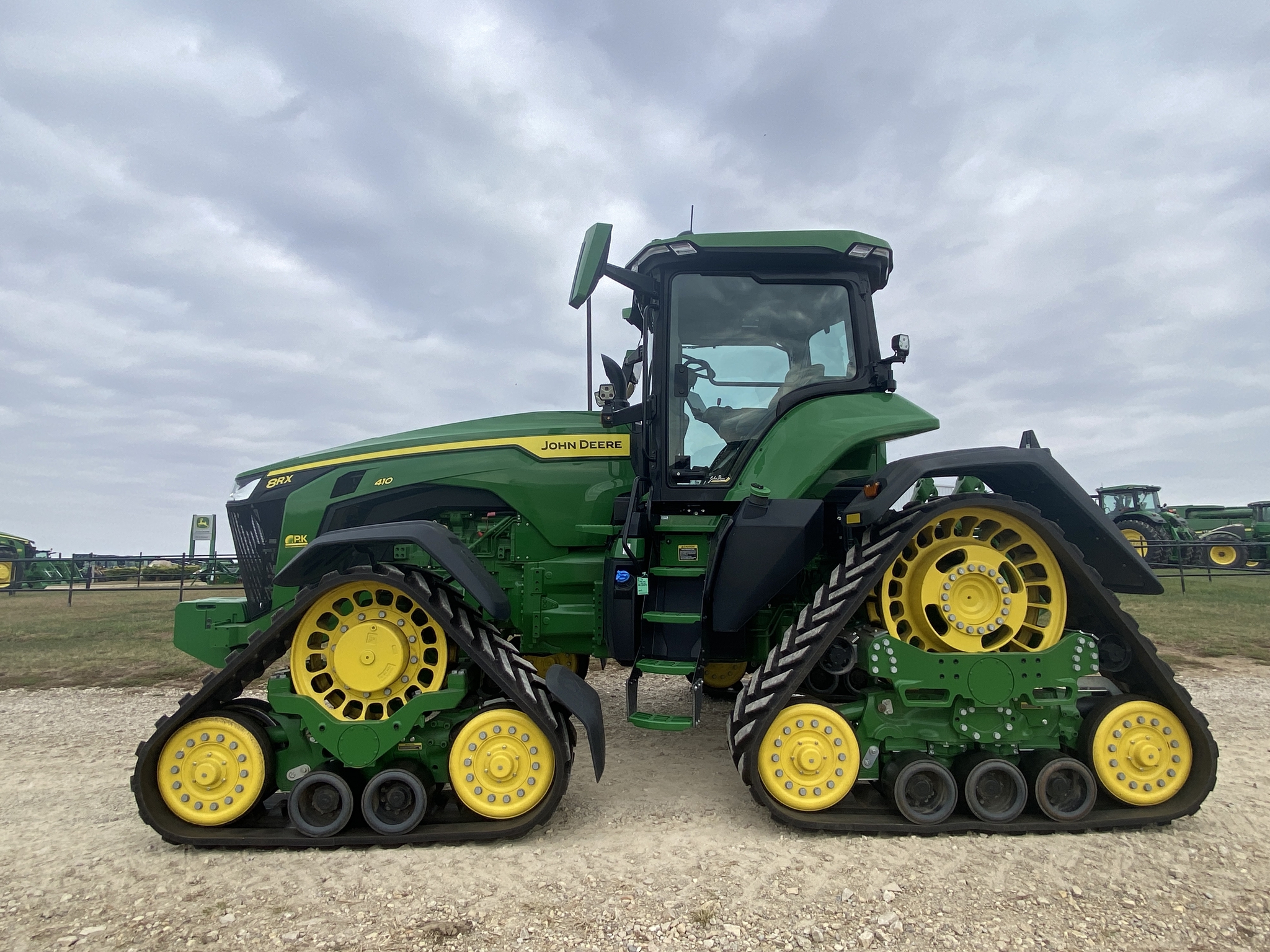 2024 John Deere 8RX 410 Image 8