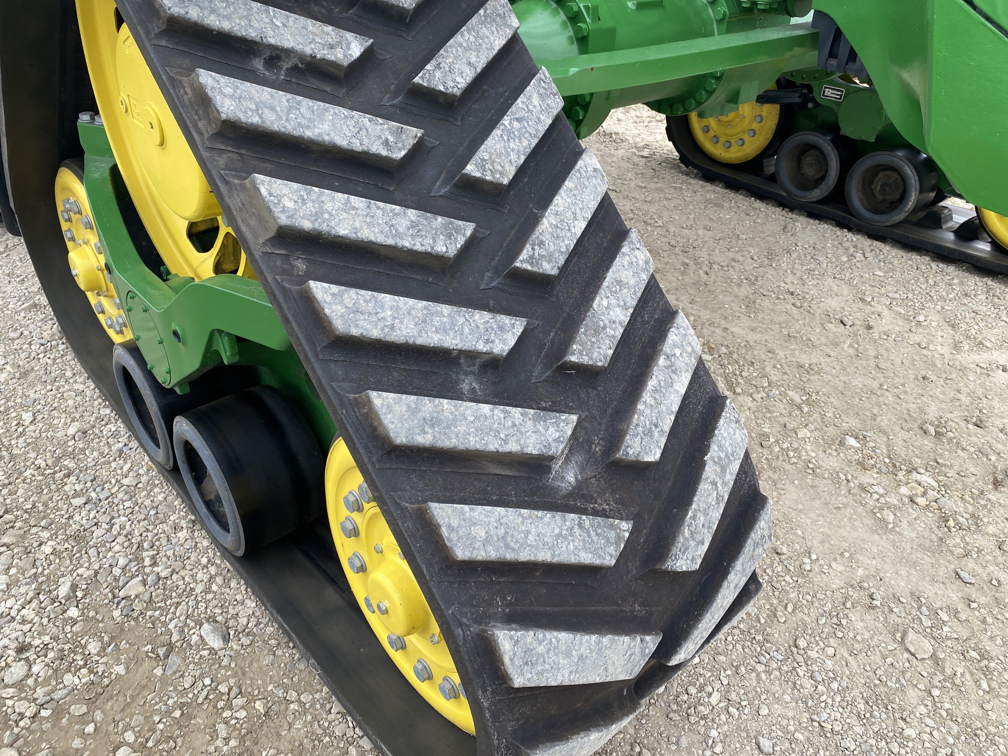 2024 John Deere 8RX 410 Image 16