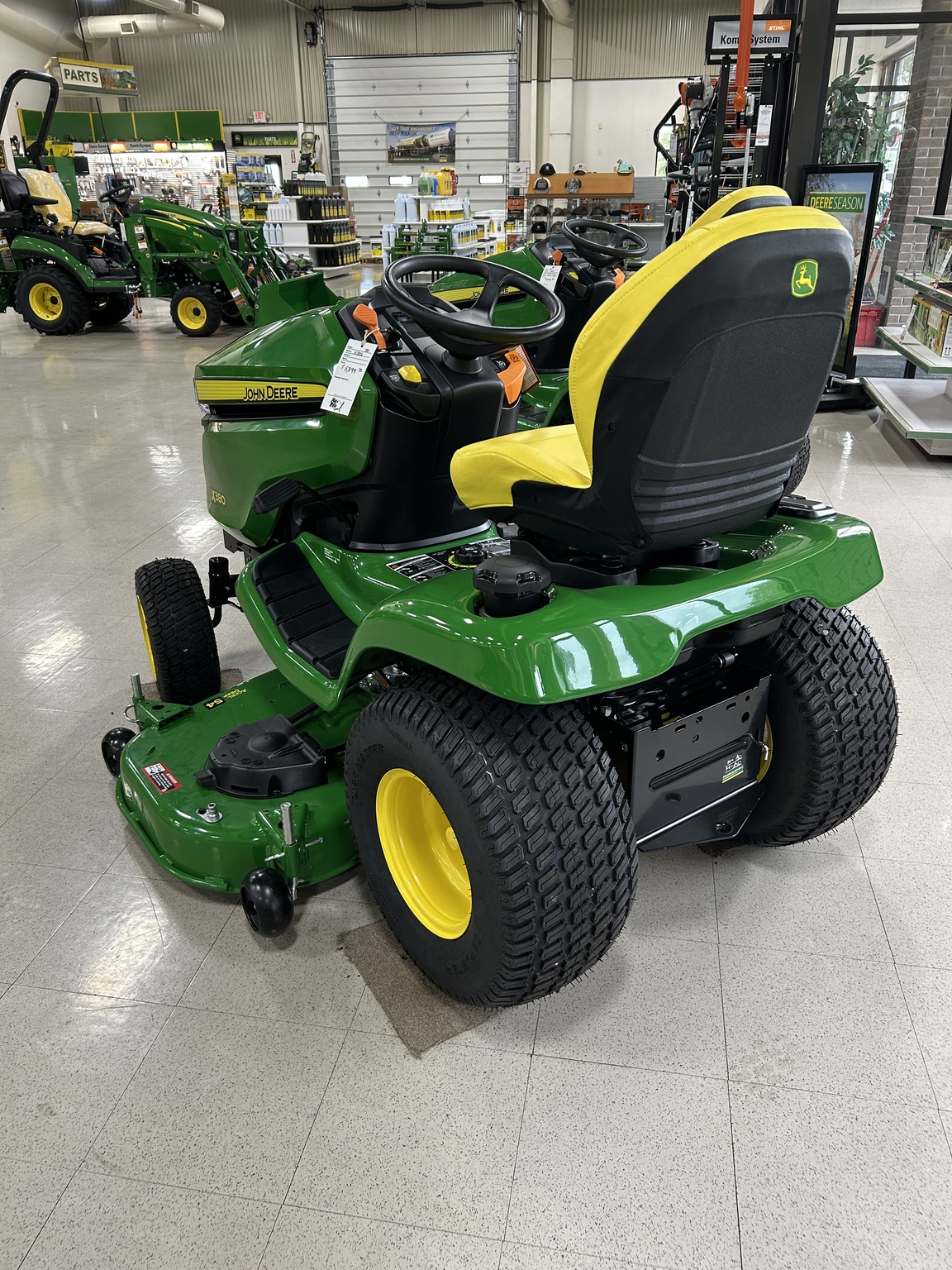 2025 John Deere X380 Image 3
