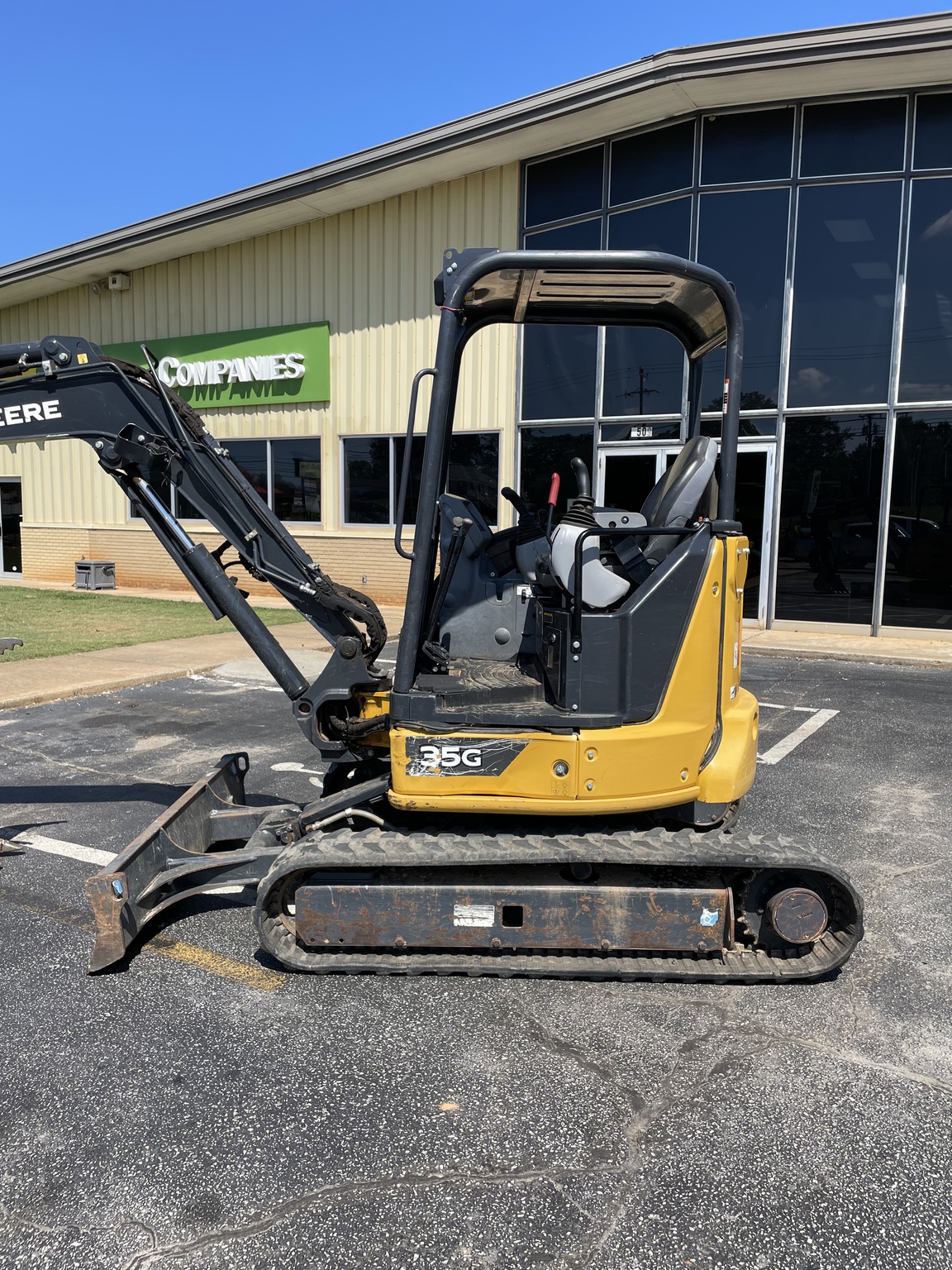 2023 John Deere 35G Image 2