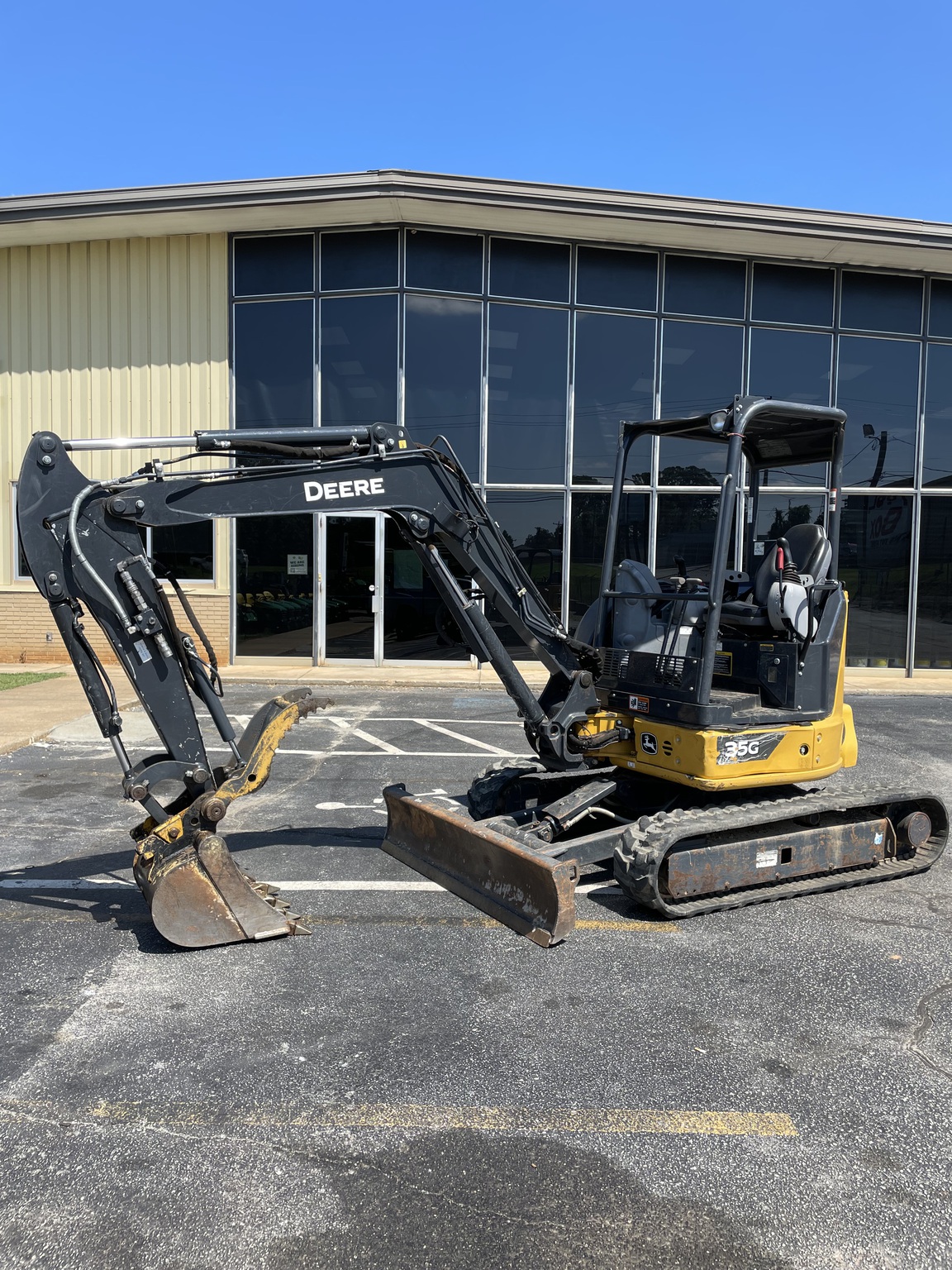 2023 John Deere 35G Image 1
