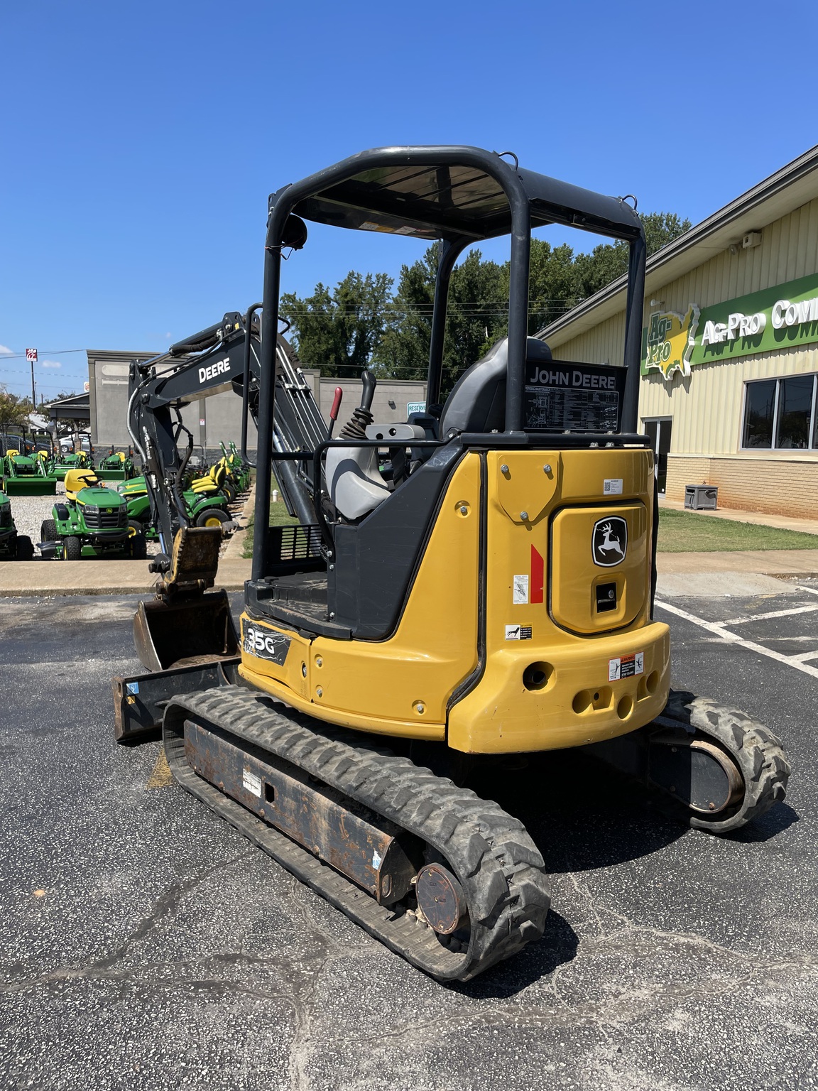 2023 John Deere 35G Image 3