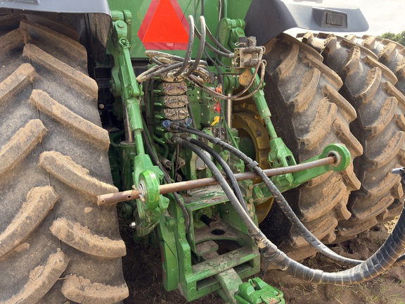 Photo of 2023 John Deere 8R 370