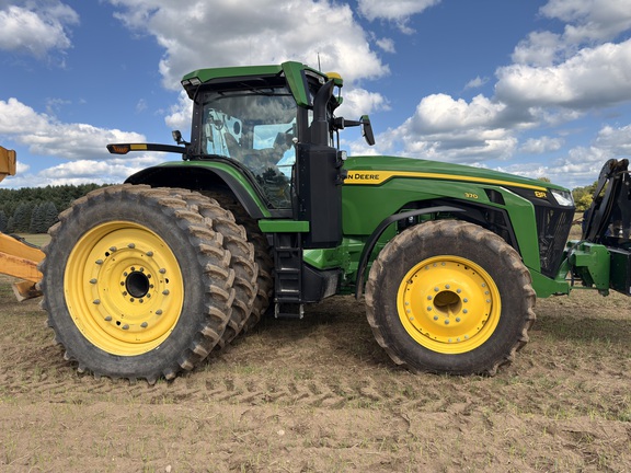 Photo of 2023 John Deere 8R 370