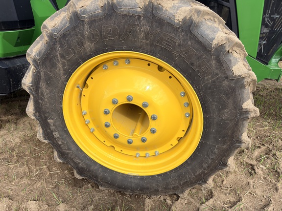 Photo of 2023 John Deere 8R 370