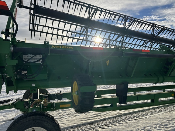 Used 2021 John Deere HD50R Combine Platforms at Horizon Ag & Turf in Falher, AB - Photo5