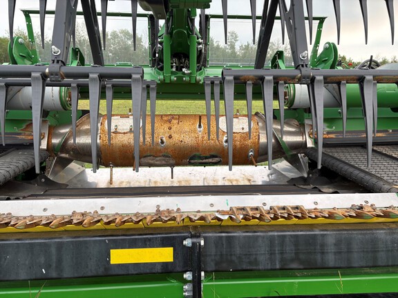 Used 2021 John Deere HD50R Combine Platforms at Horizon Ag & Turf in Falher, AB - Photo5