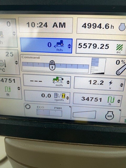 2014 John Deere 6140R Image 12