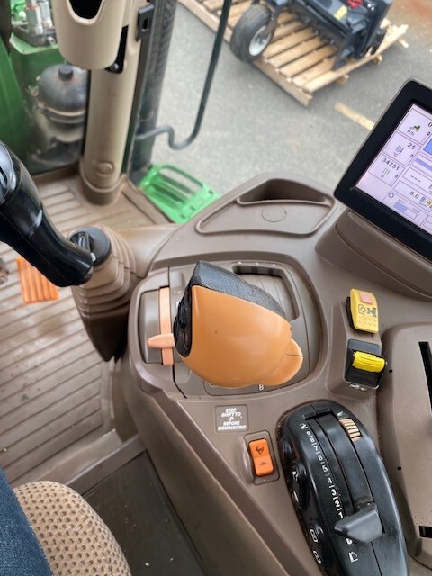 2014 John Deere 6140R Image 13