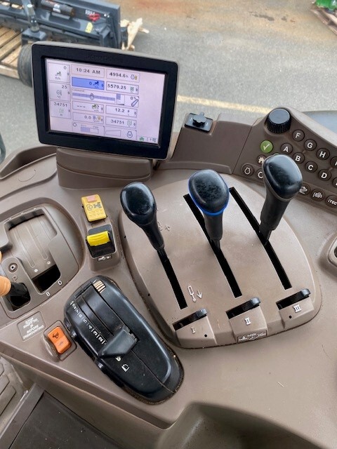 2014 John Deere 6140R Image 14