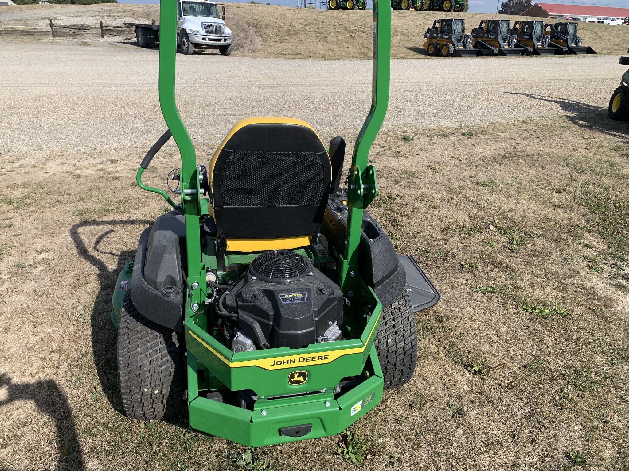 2025 John Deere Z730M Image 2