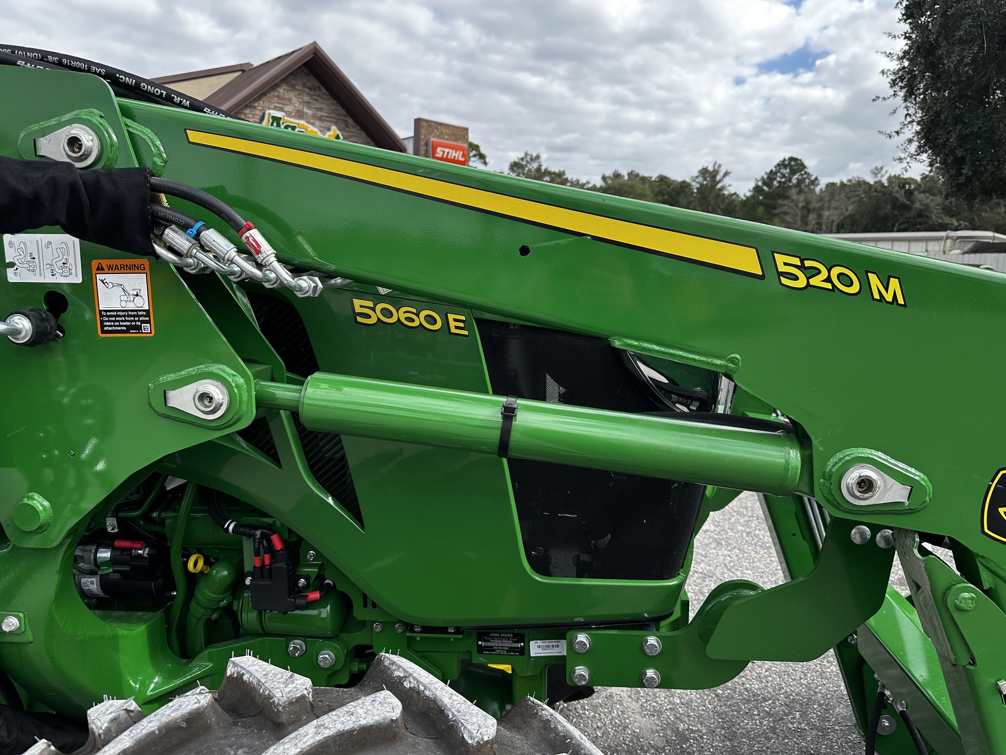2025 John Deere 5060E Image 5