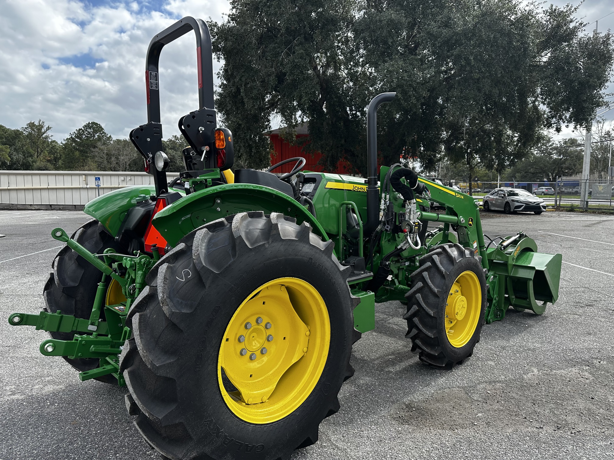 2025 John Deere 5060E Image 6