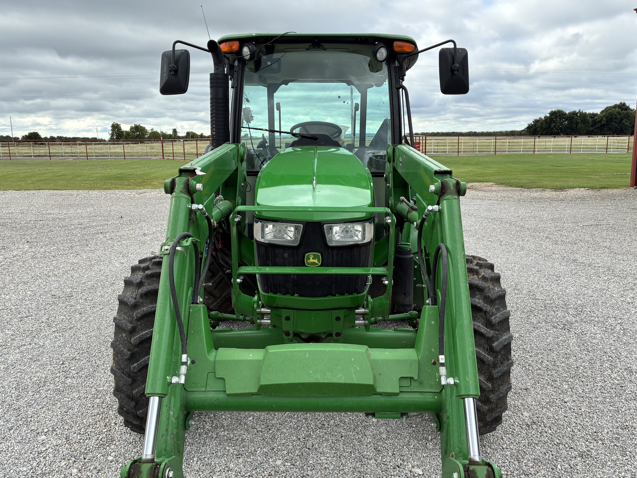 2021 John Deere 5075E Image 8