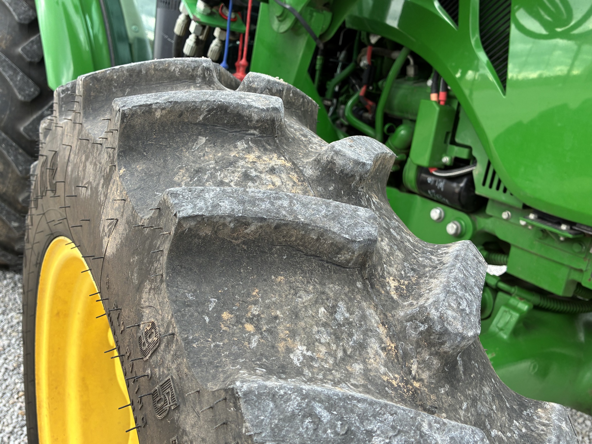 2021 John Deere 5075E Image 24