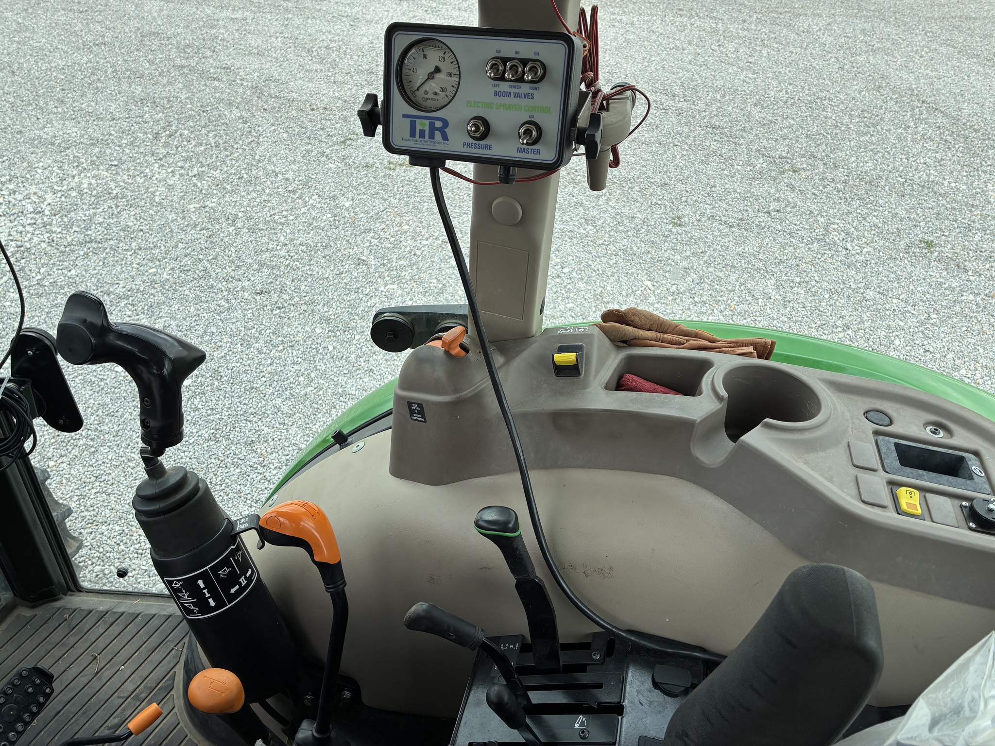 2021 John Deere 5075E Image 18