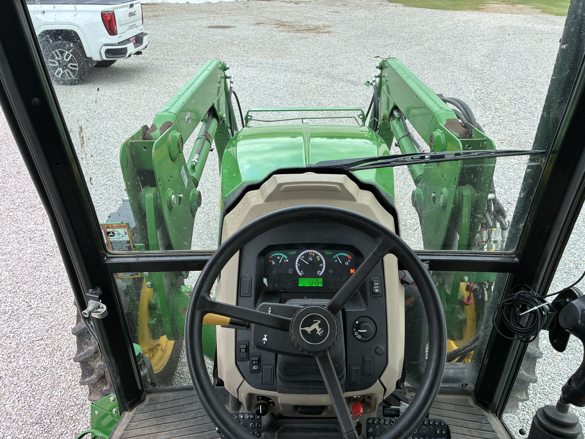 2021 John Deere 5075E Image 14