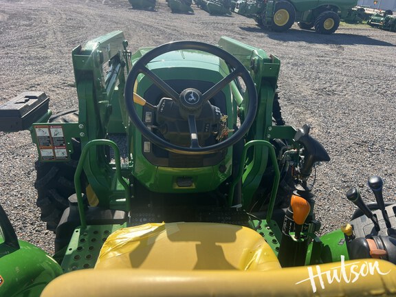 Photo of 2013 John Deere 5100M