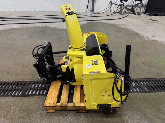 2005 John Deere 47 IN Image 7