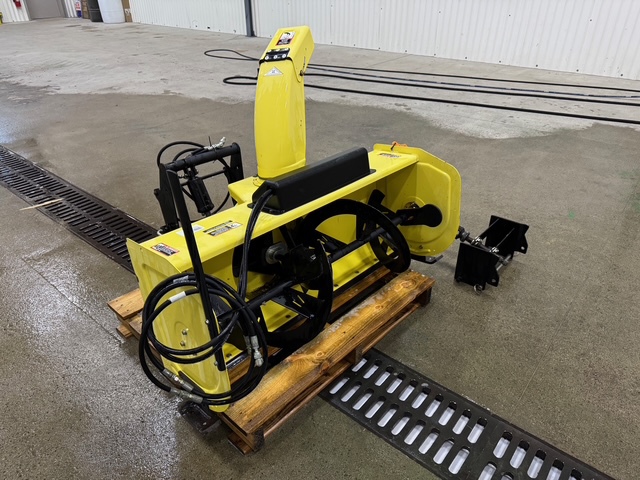 2005 John Deere 47 IN Image 8