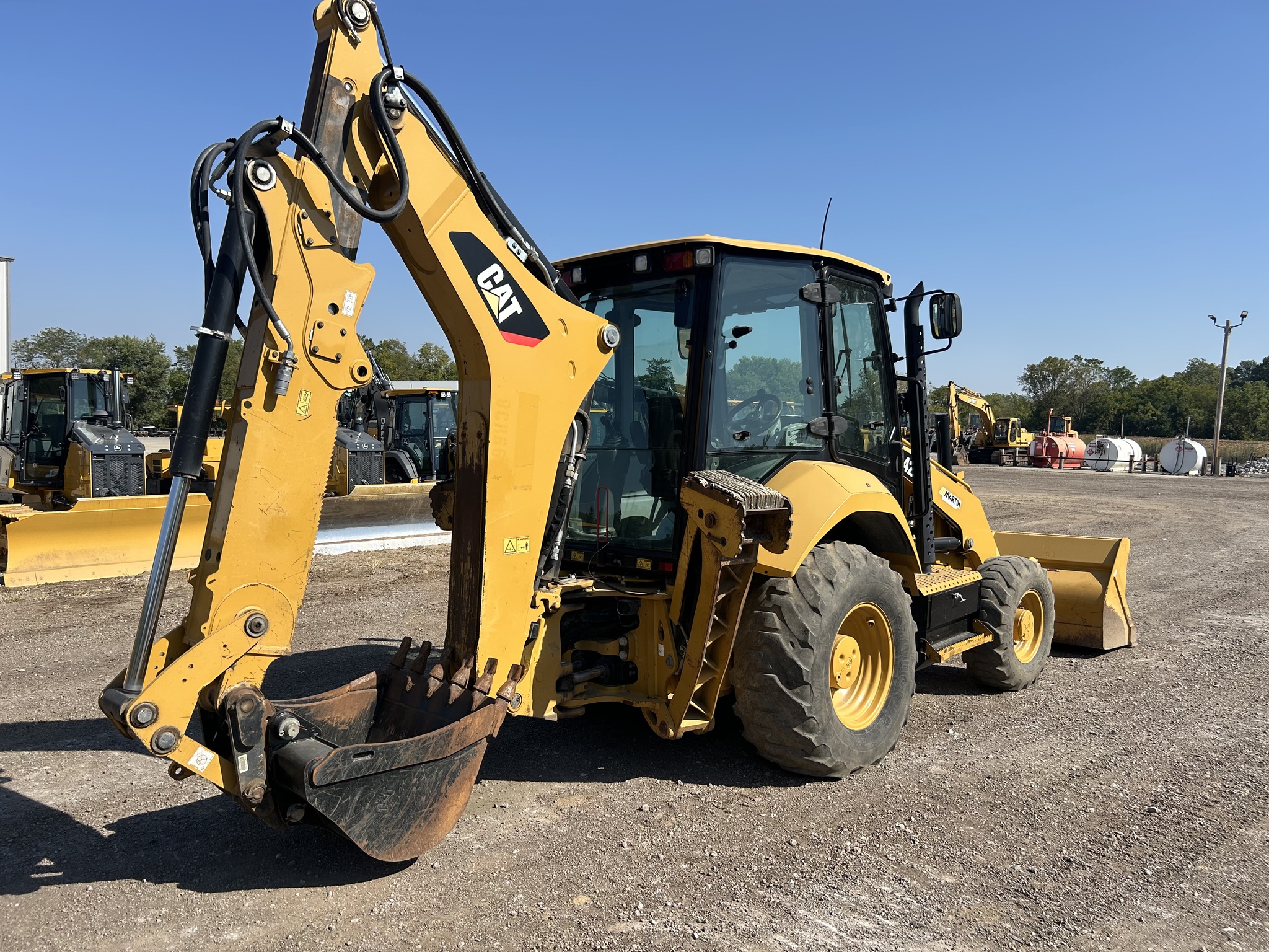 2017 Caterpillar 420F2 Image 3