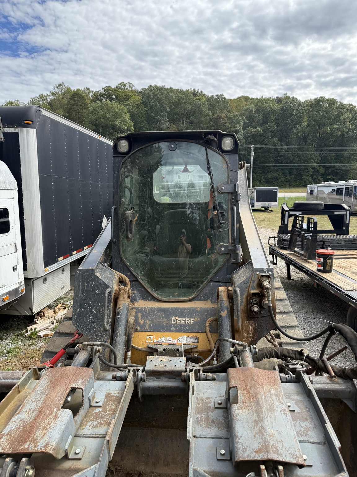 2023 John Deere 317G Image 2