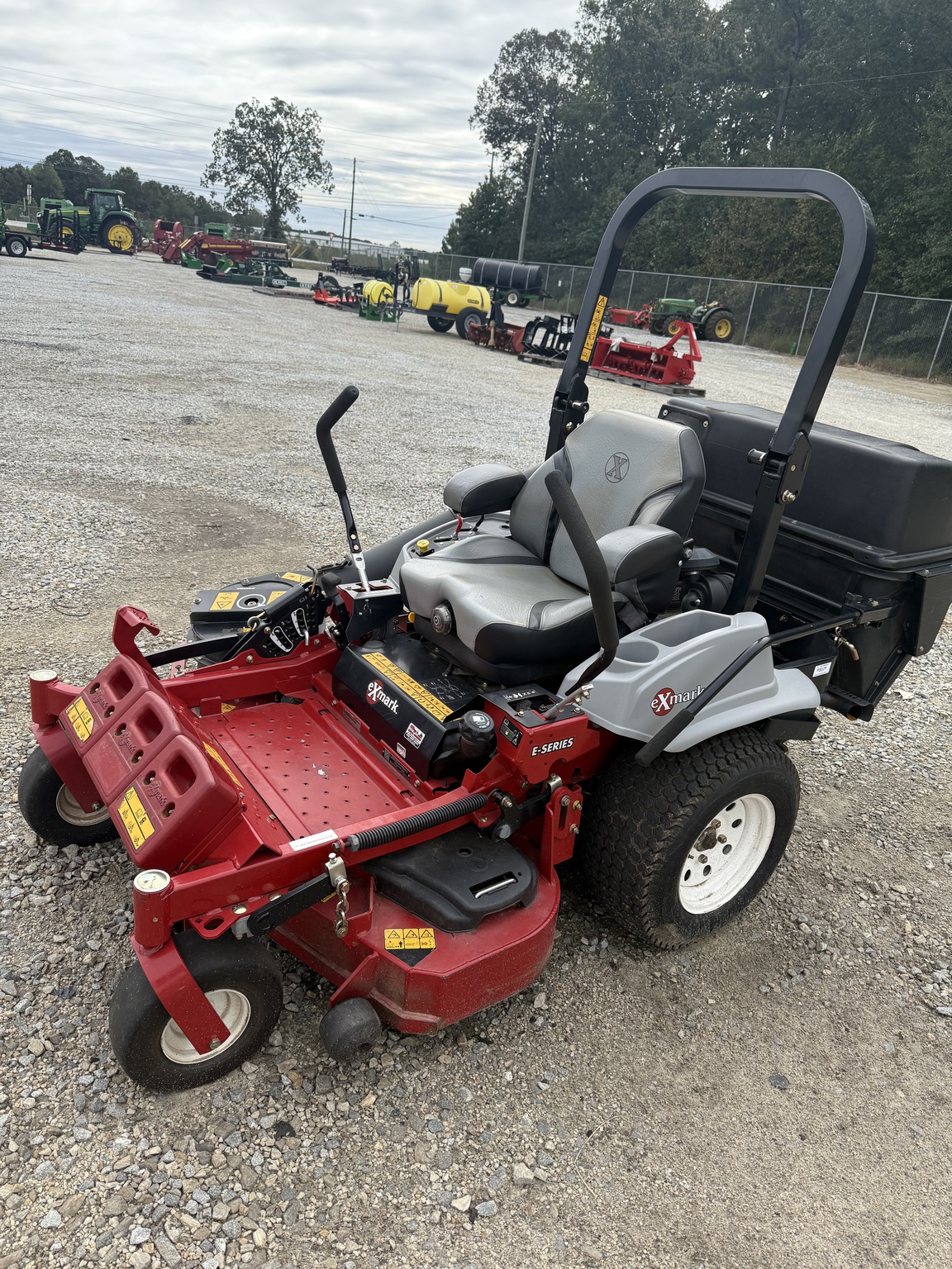 2015 Exmark LZE600KA484 Image 2