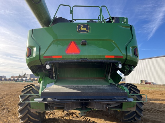 Used 2025 John Deere X9 1100 Combines at Horizon Ag & Turf in High Prairie, AB - Photo9
