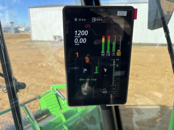 Used 2025 John Deere X9 1100 Combines at Horizon Ag & Turf in High Prairie, AB - Photo24