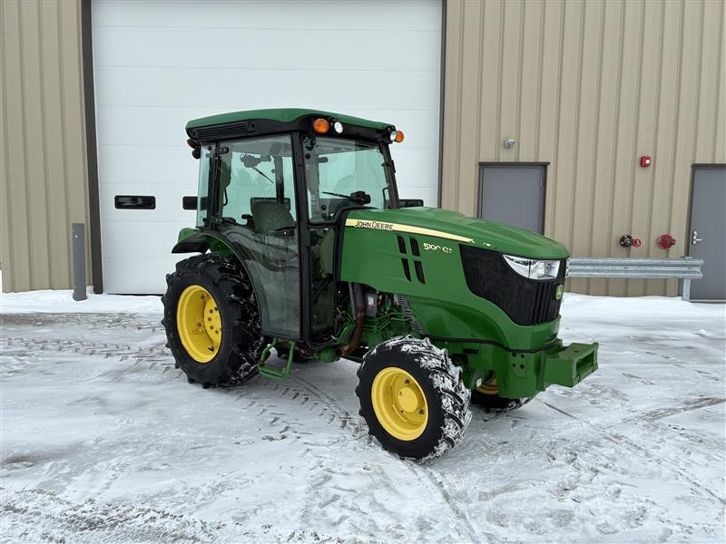 2017 John Deere 5100GN Image 1