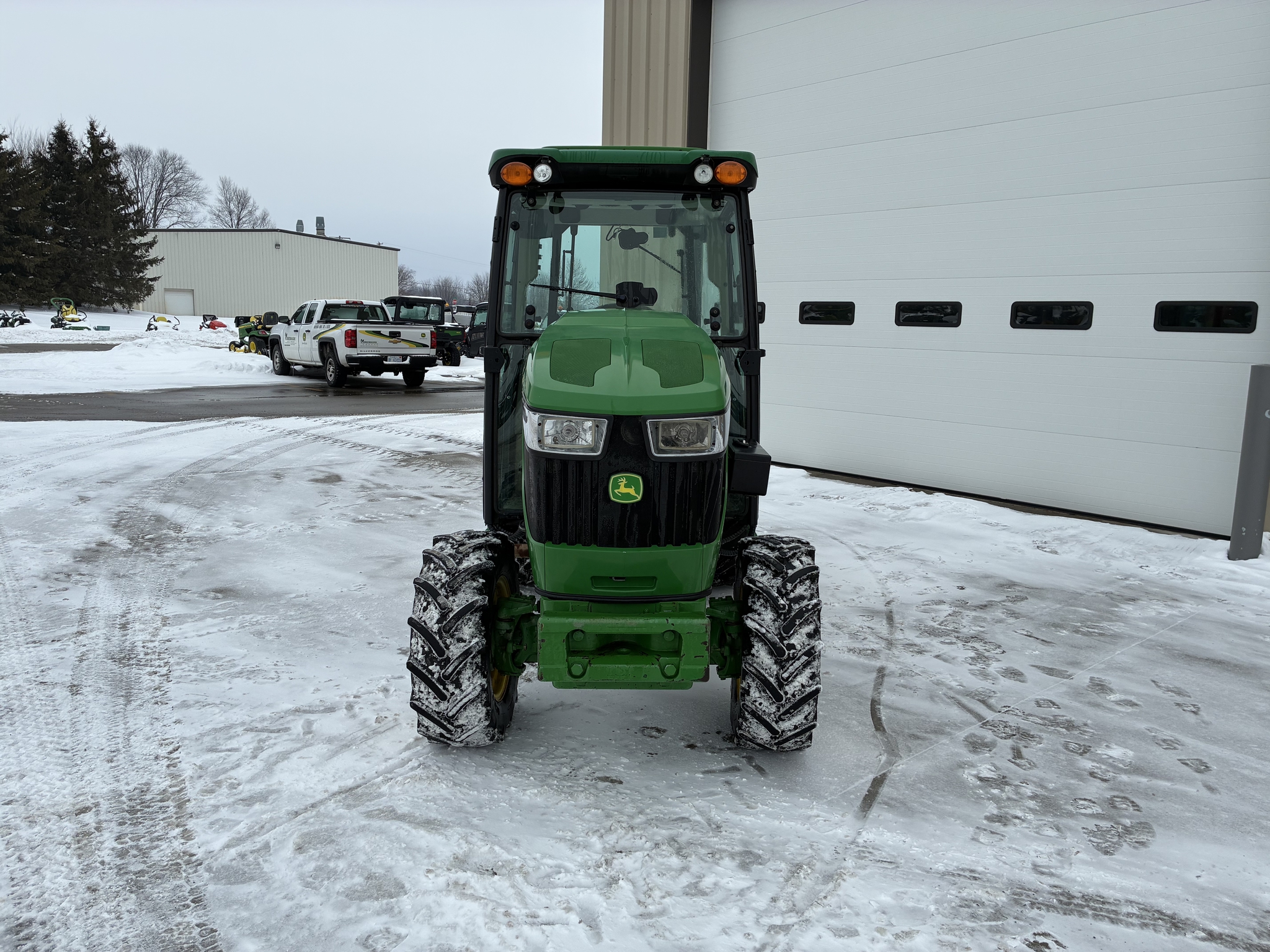 2017 John Deere 5100GN Image 8