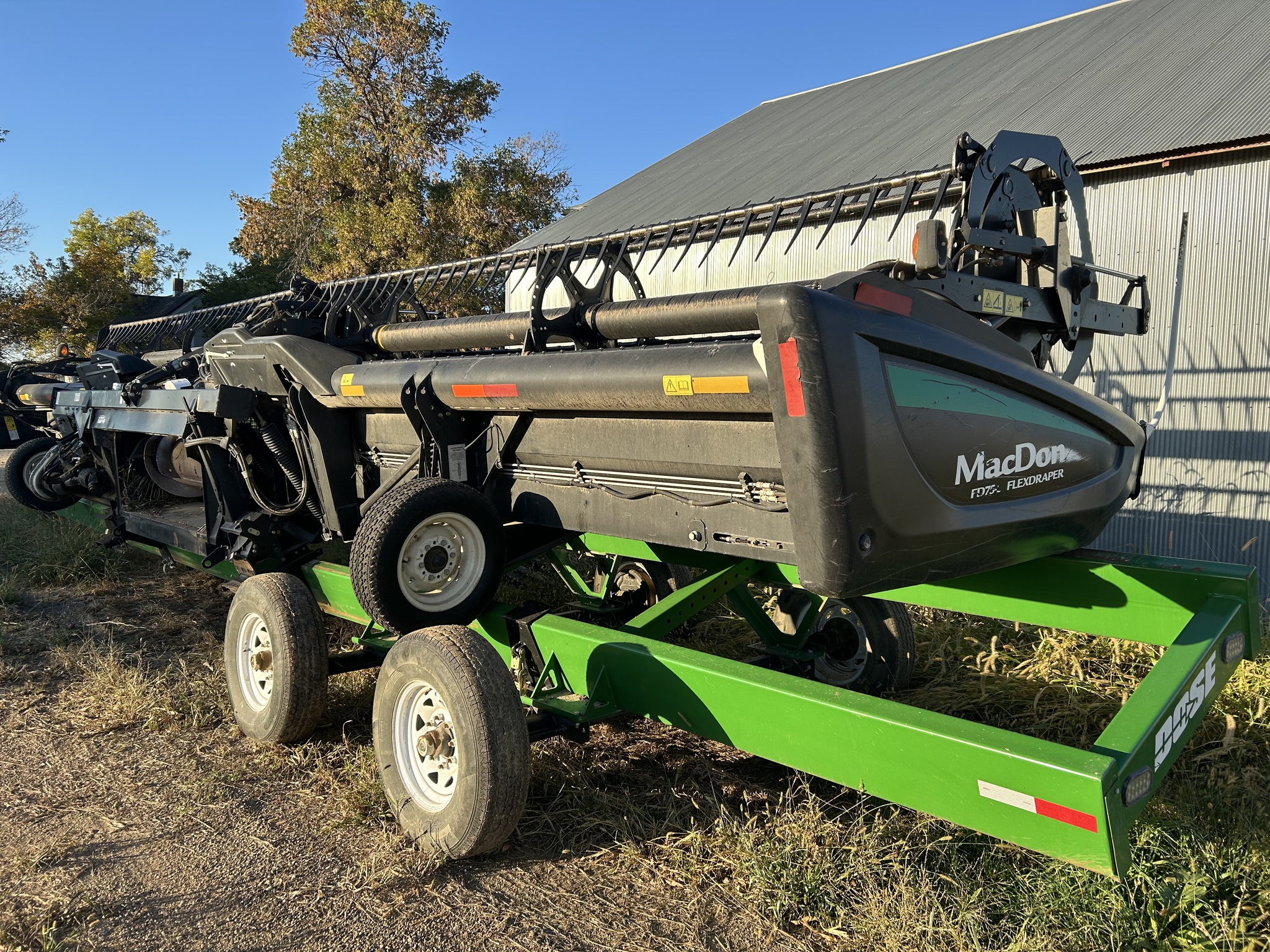 2013 MacDon FD75-35 Image 2