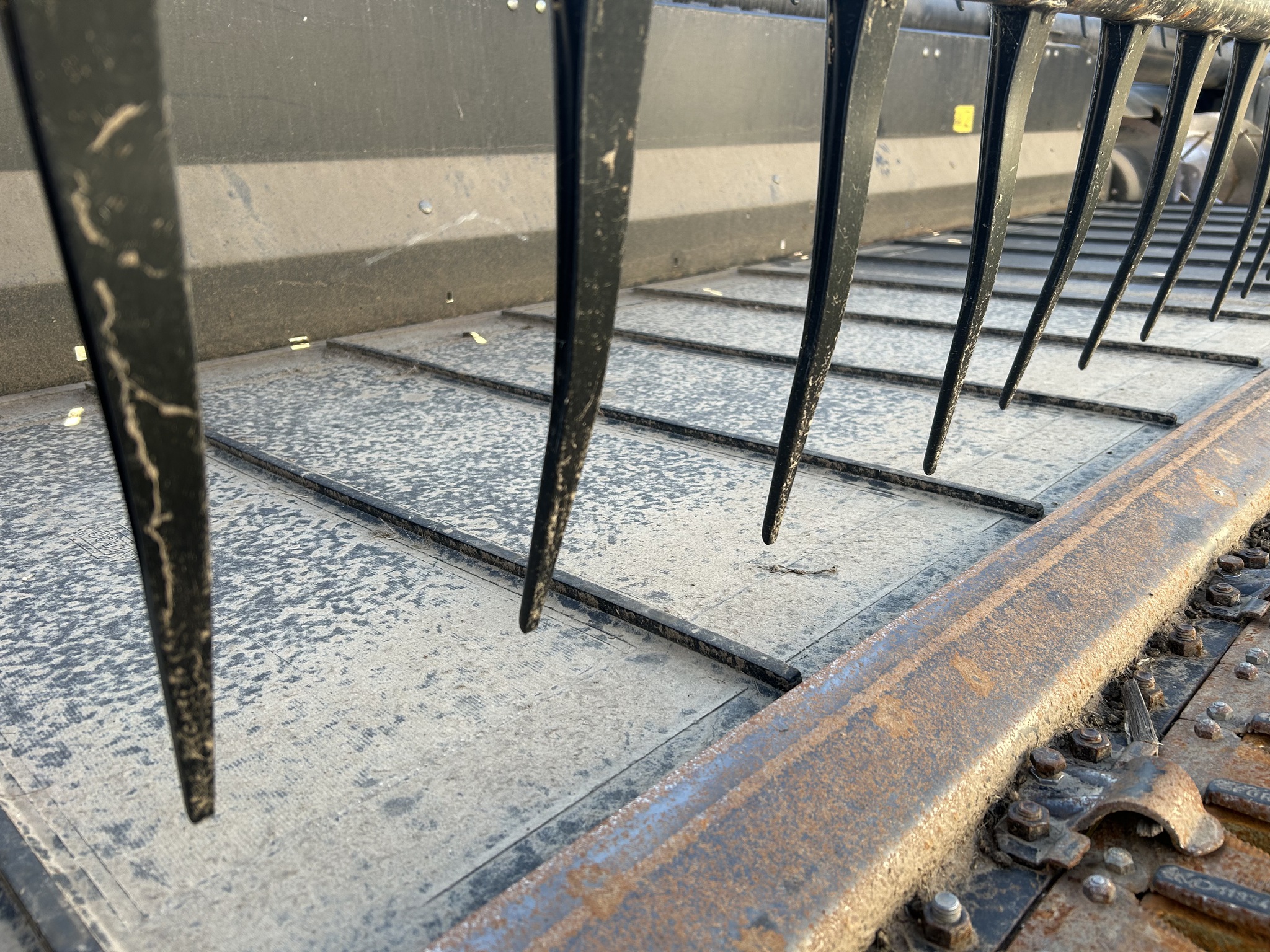 2013 MacDon FD75-35 Image 3