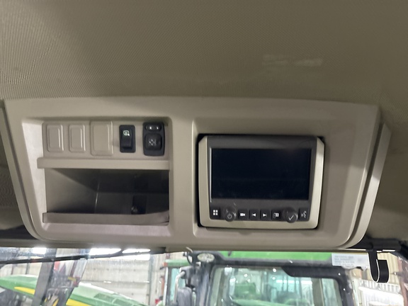 Used 2024 John Deere 7R 230 Row Crop Tractors at Horizon Ag & Turf in Lloydminster, AB - Photo9