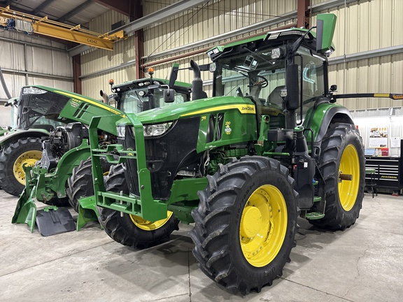 Used 2024 John Deere 7R 230 Row Crop Tractors at Horizon Ag & Turf in Lloydminster, AB - Photo3