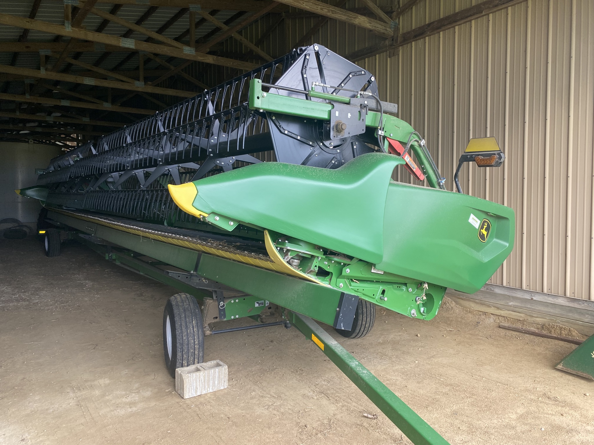 Used 2023 John Deere RD40F Combine Platforms at Koenig Equipment in Greensburg, IN - PhotoXL0