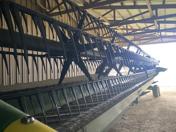 Used 2023 John Deere RD40F Combine Platforms at Koenig Equipment in Greensburg, IN - Photo3