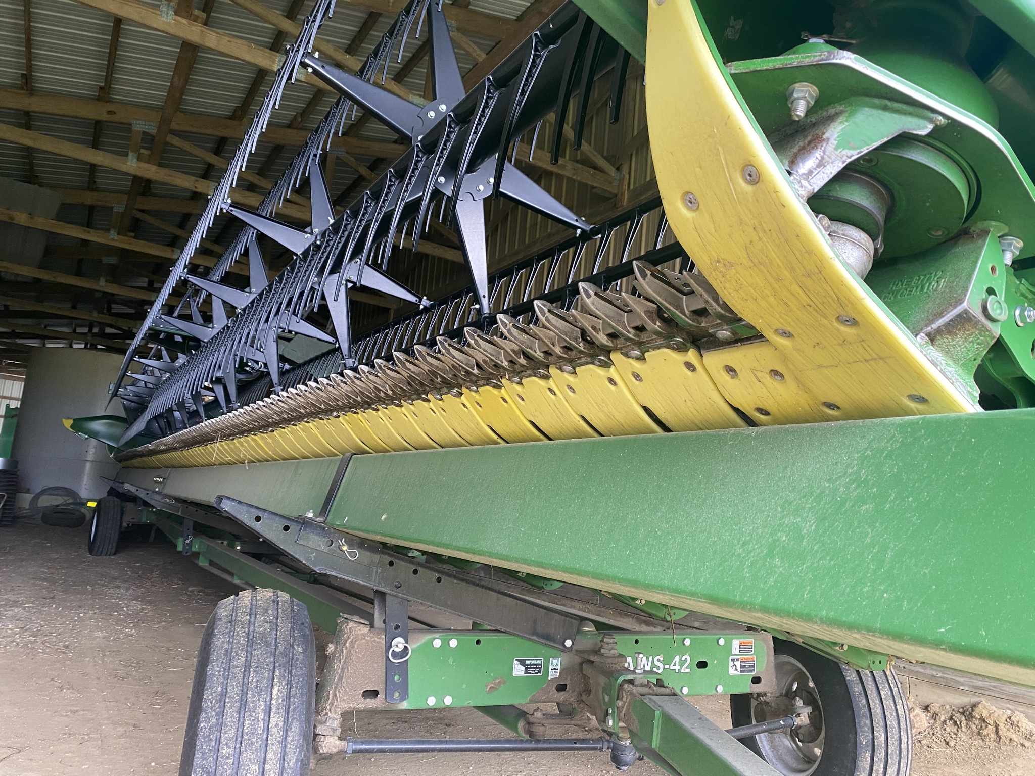 Used 2023 John Deere RD40F Combine Platforms at Koenig Equipment in Greensburg, IN - PhotoXL14
