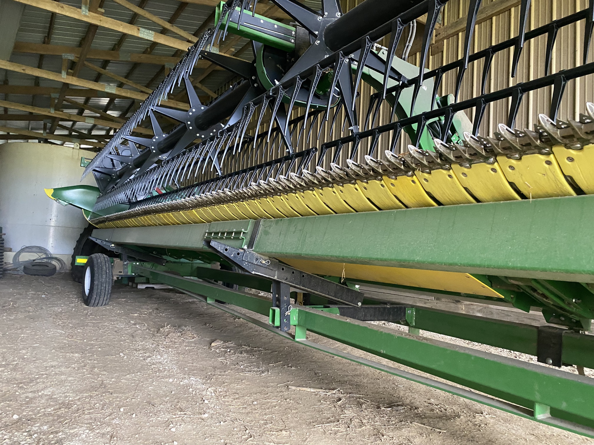 Used 2023 John Deere RD40F Combine Platforms at Koenig Equipment in Greensburg, IN - PhotoXL4