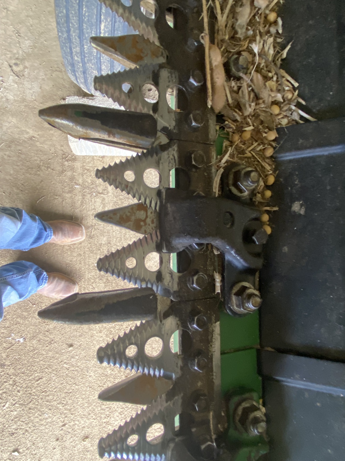 Used 2023 John Deere RD40F Combine Platforms at Koenig Equipment in Greensburg, IN - PhotoXL26