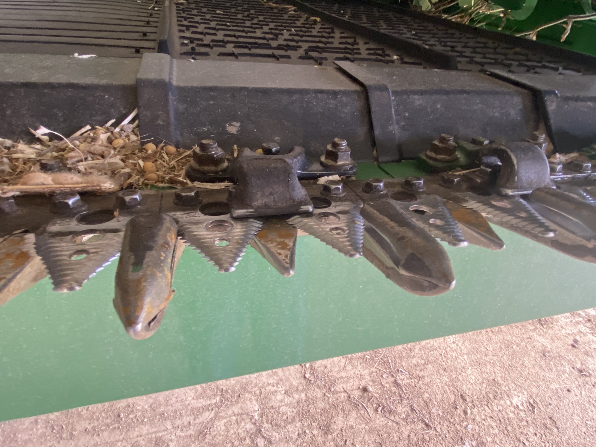 Used 2023 John Deere RD40F Combine Platforms at Koenig Equipment in Greensburg, IN - PhotoXL27