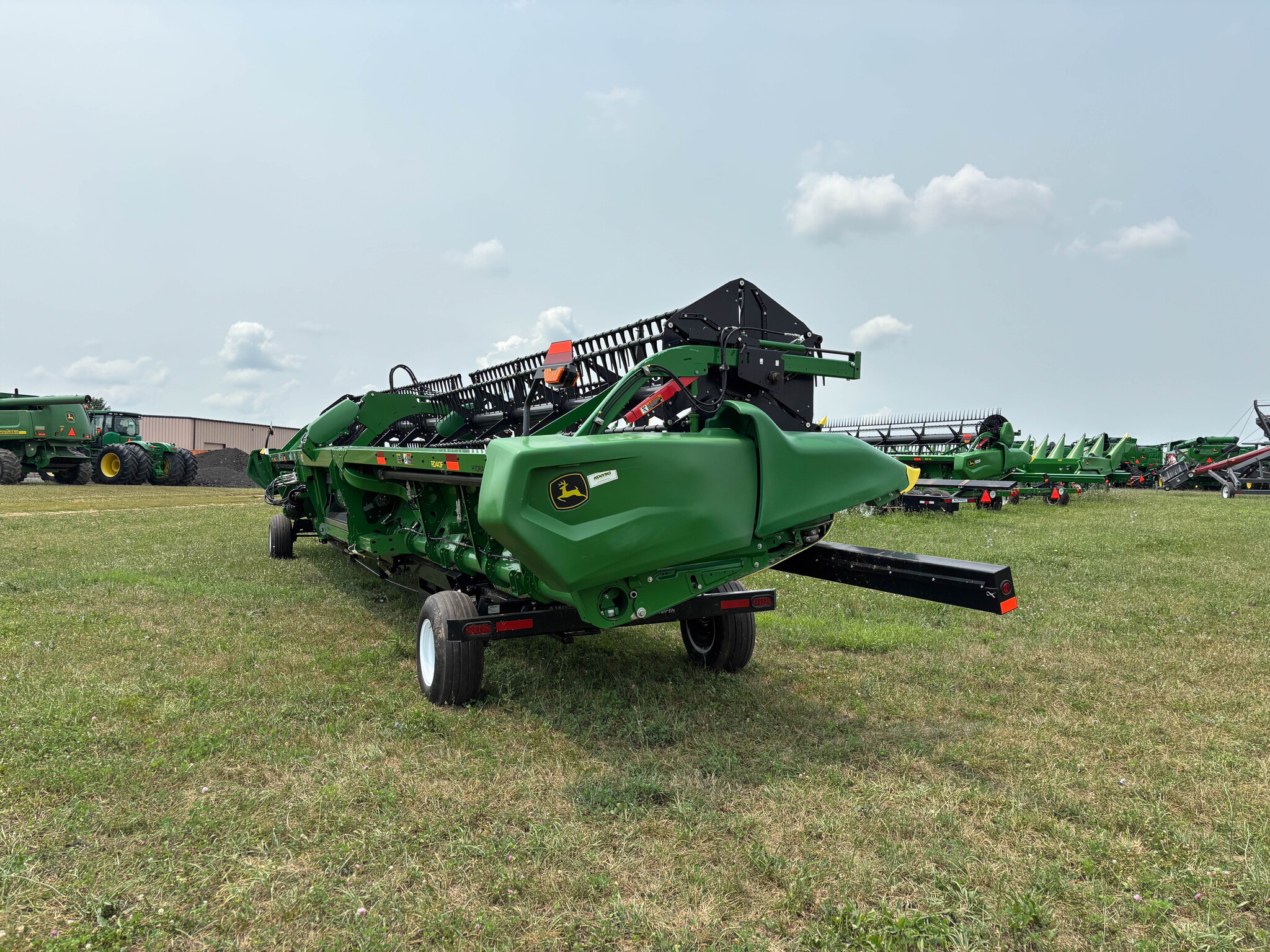 Used 2023 John Deere RD40F Combine Platforms at Koenig Equipment in Anna, OH - PhotoXL6