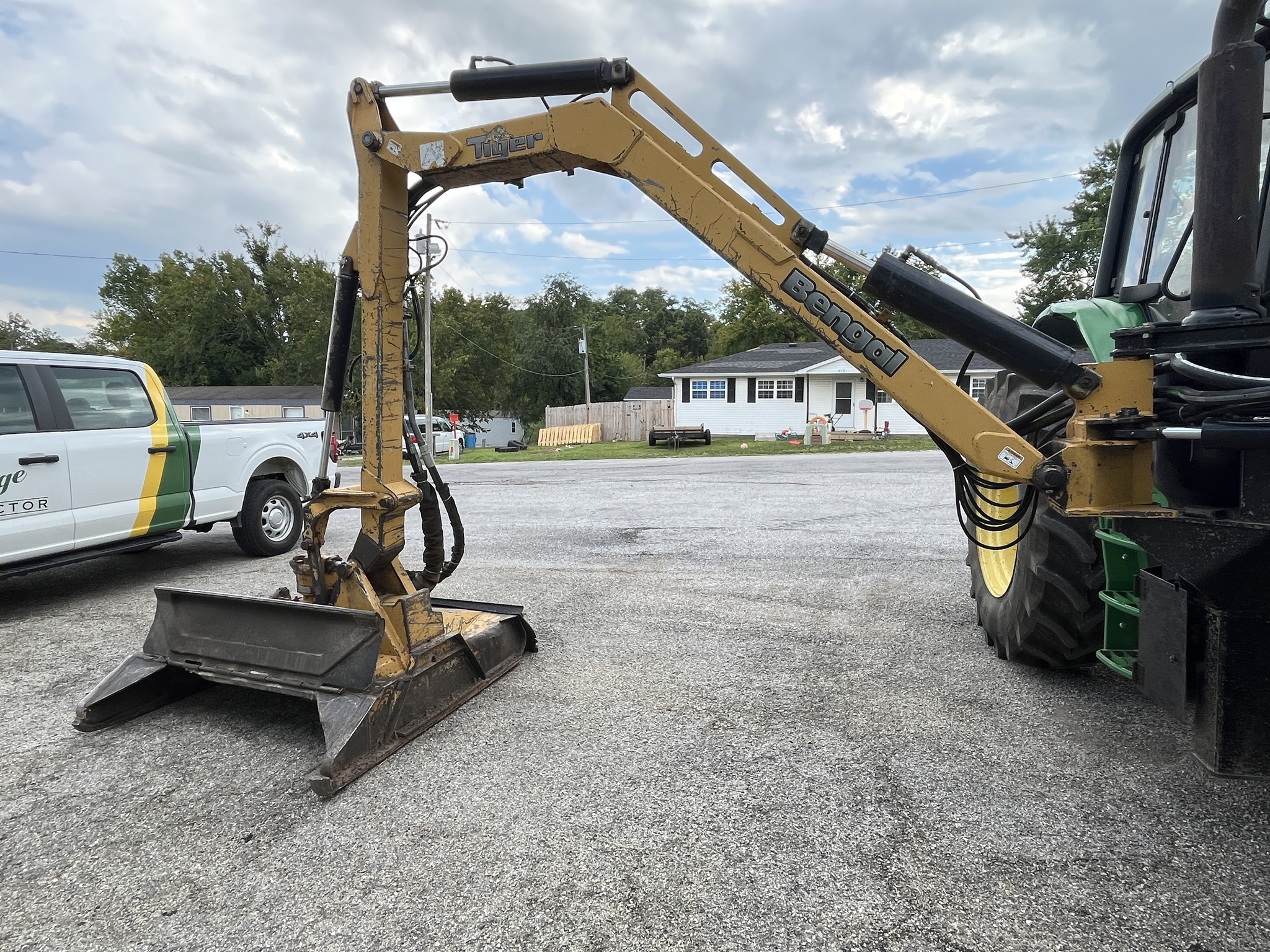  2016 John Deere 6110M at Heritage Tractor in Rogersville, MO