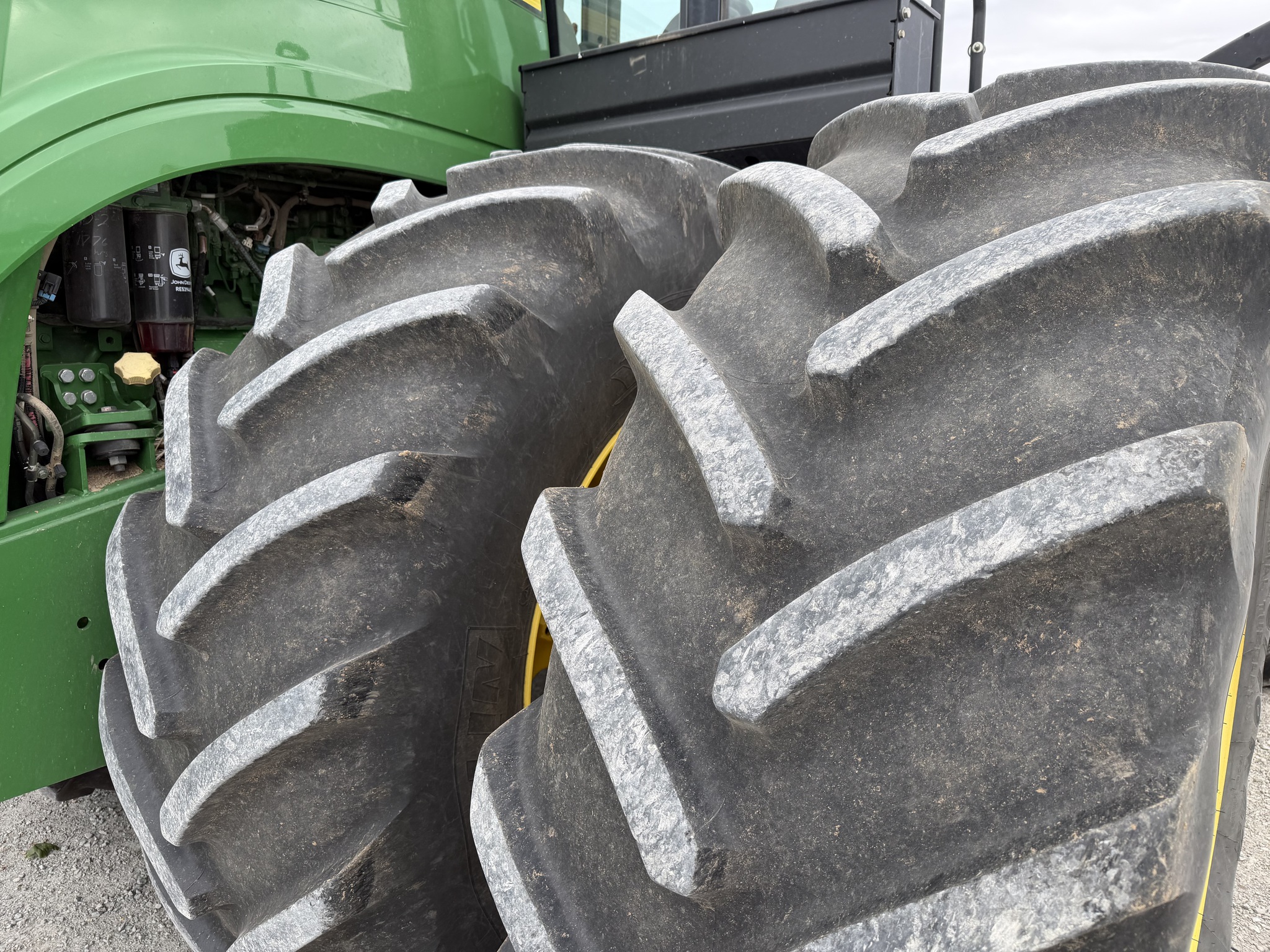 2014 John Deere 9460R Image 8