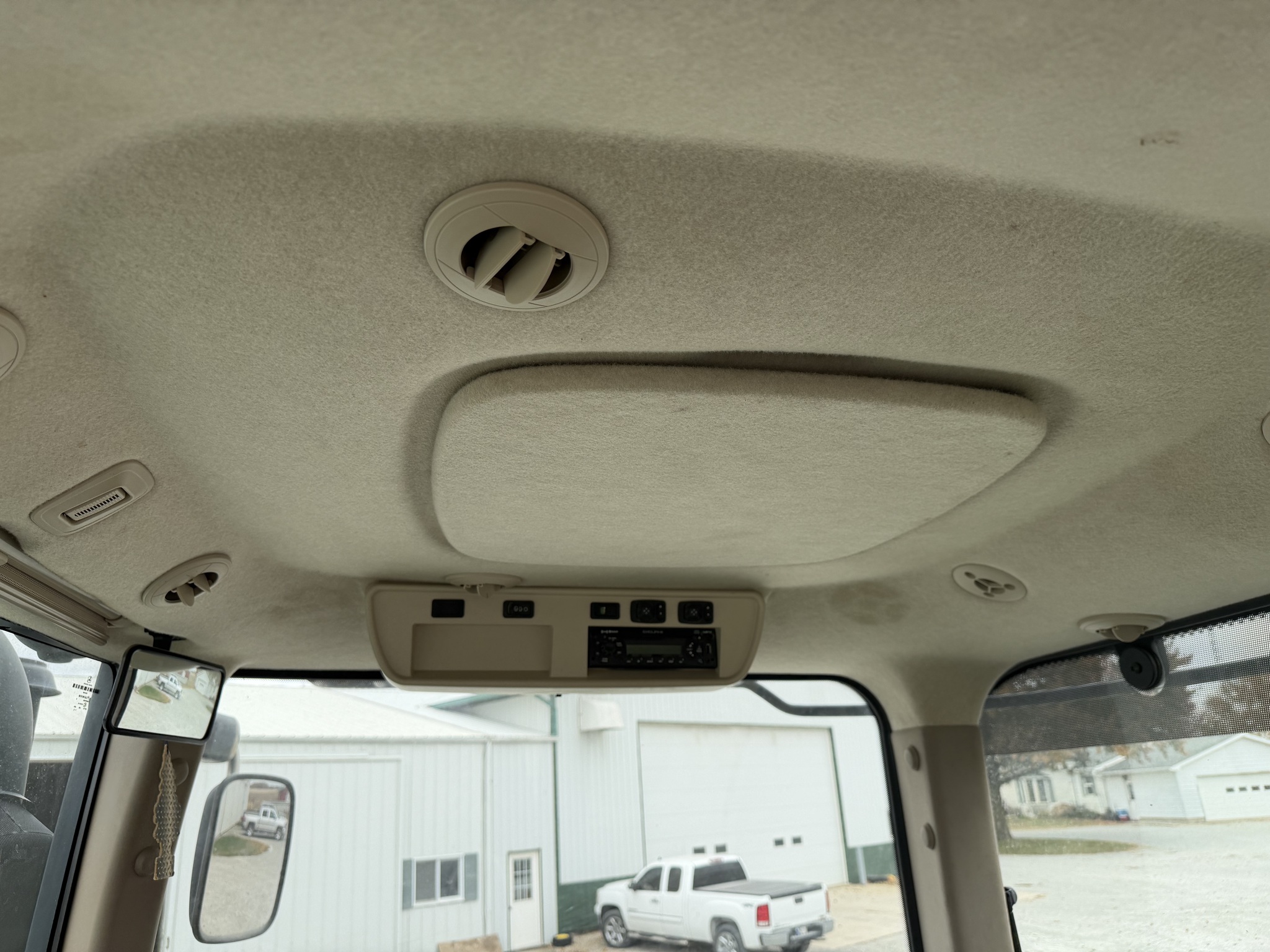 2014 John Deere 9460R Image 17