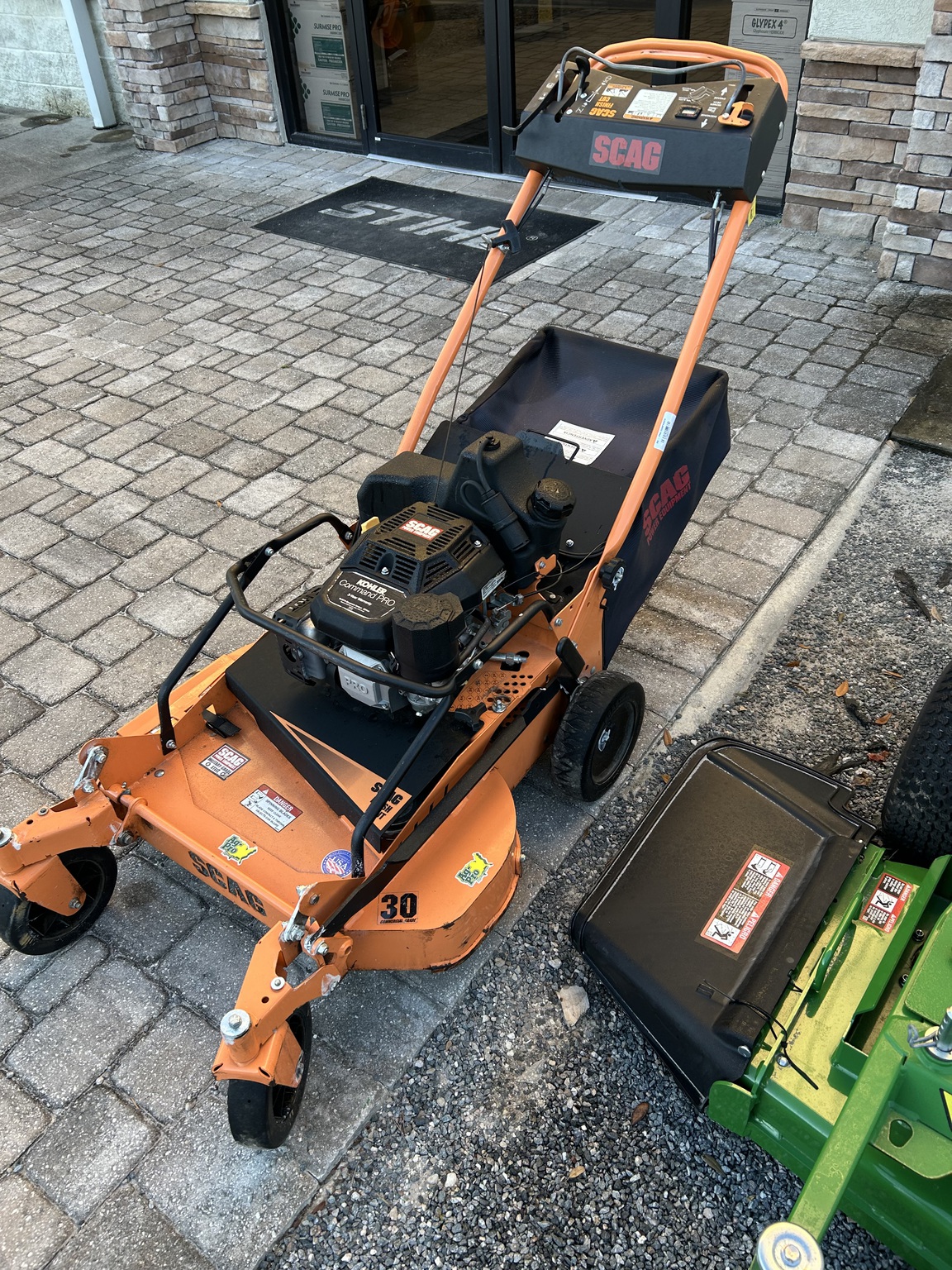 2023 Scag SFC30-7CV-S Image 3